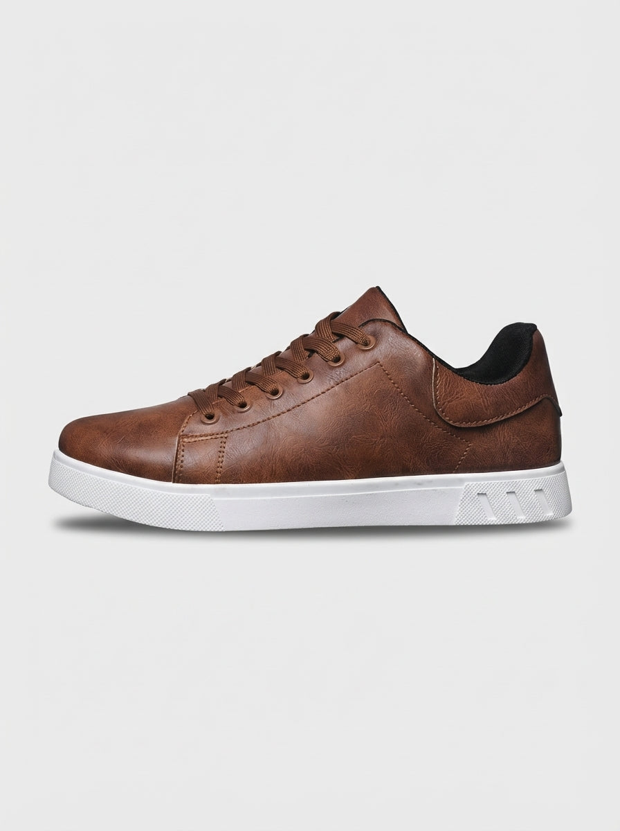 James | Men’s Low Top Lace Up Sneakers