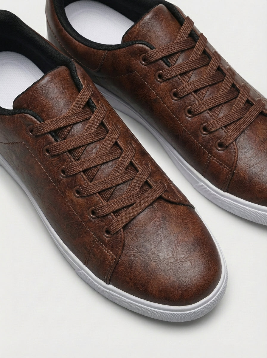 James | Men’s Low Top Lace Up Sneakers