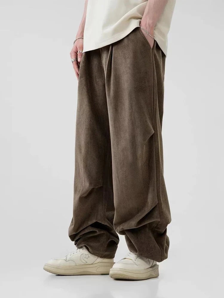 Men’s Pleated Wide-Leg Pants