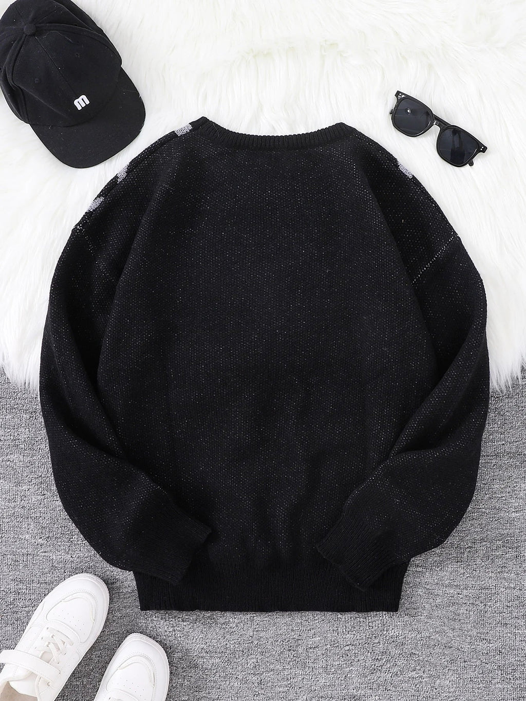 Men’s Spiderweb Graphic Sweater