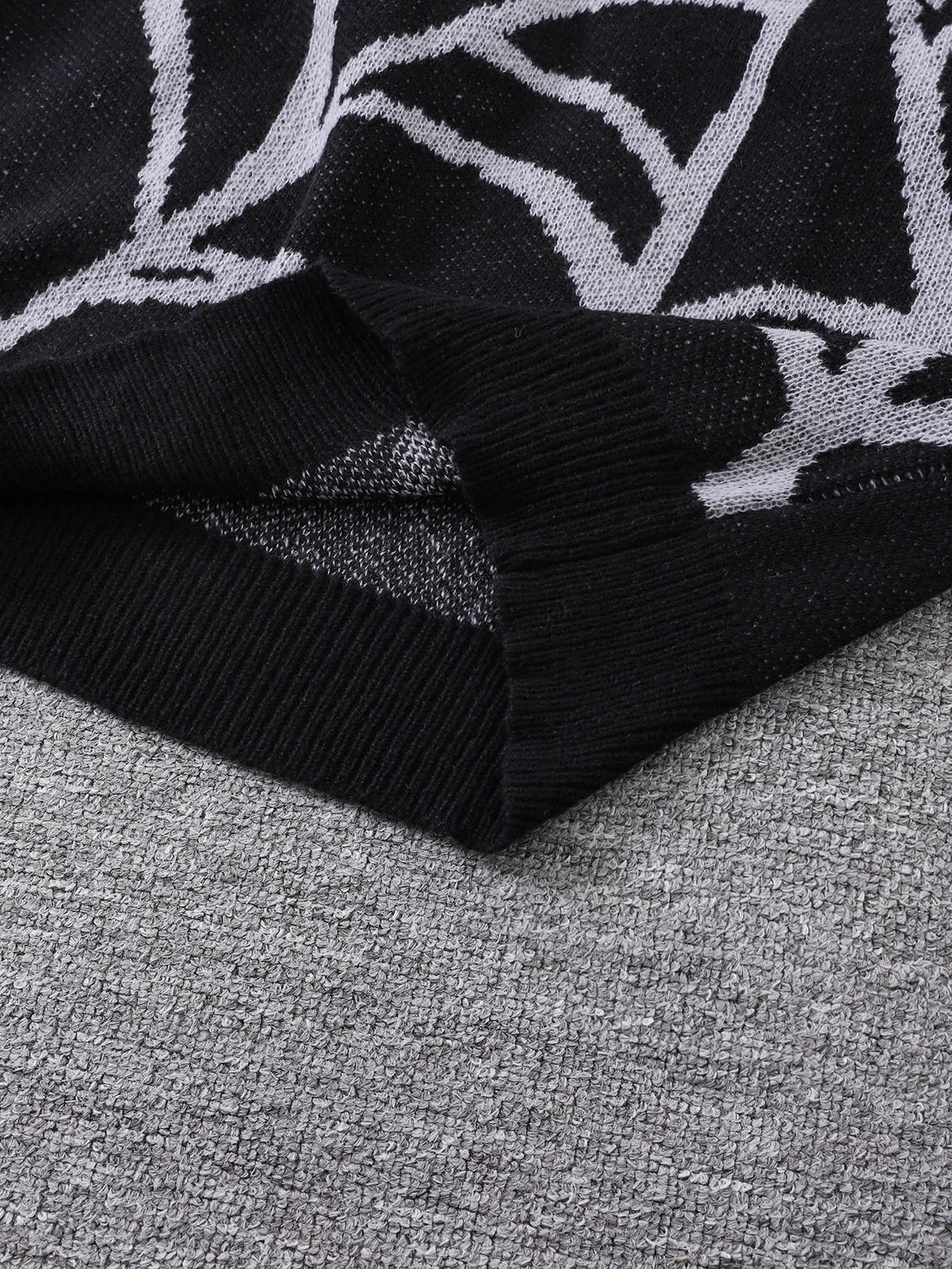 Men’s Spiderweb Graphic Sweater