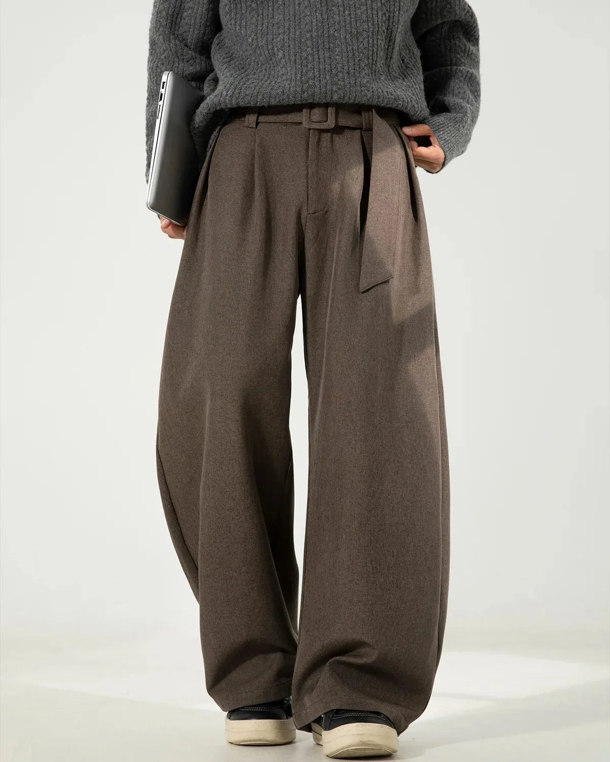 Men’s Wide-Leg Trousers