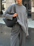 Women's Classic Crew Neck Knit Sweater