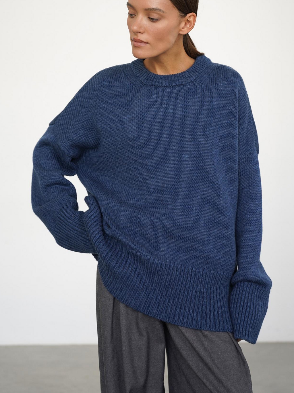 Women's Classic Crew Neck Knit Sweater
