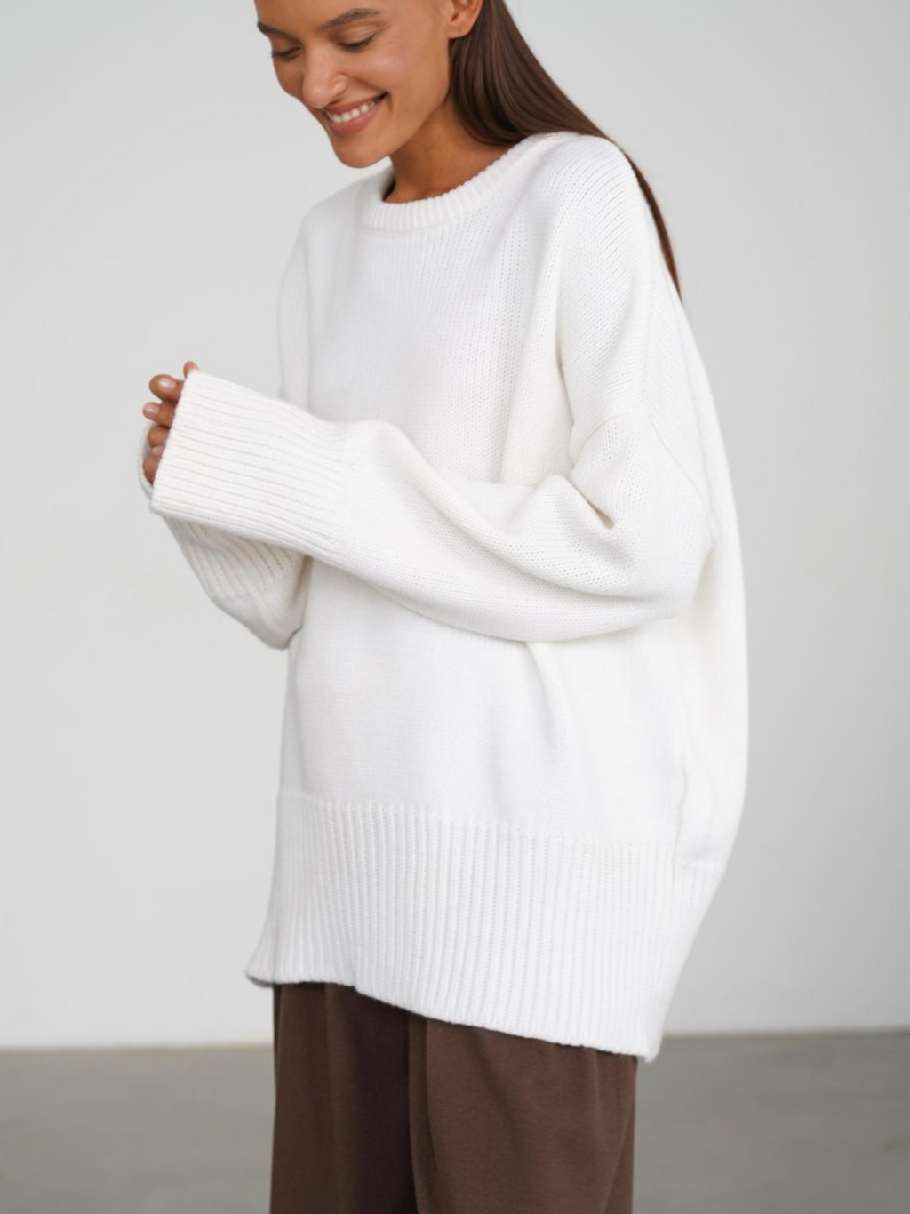 Women's Classic Crew Neck Knit Sweater