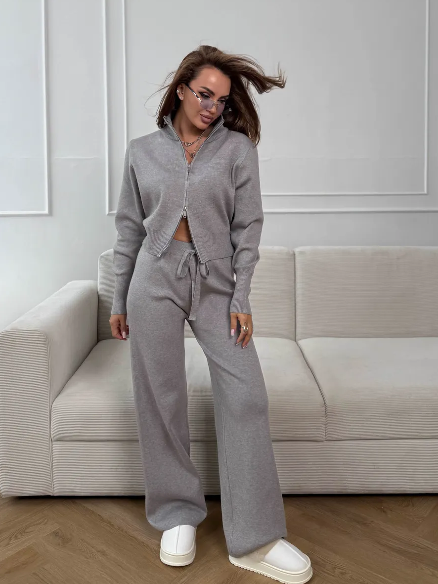 Women’s Double-Zip Knitted Sweater Set