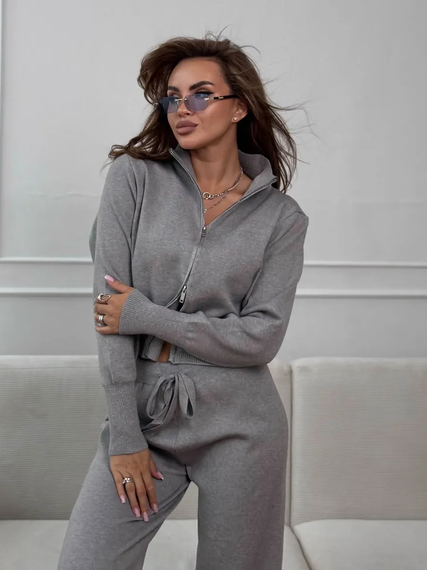 Women’s Double-Zip Knitted Sweater Set