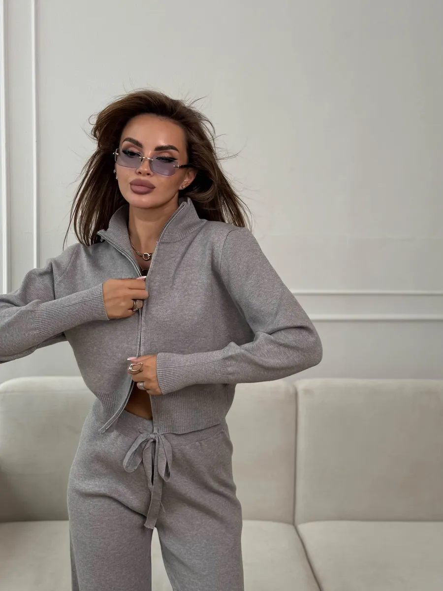 Women’s Double-Zip Knitted Sweater Set