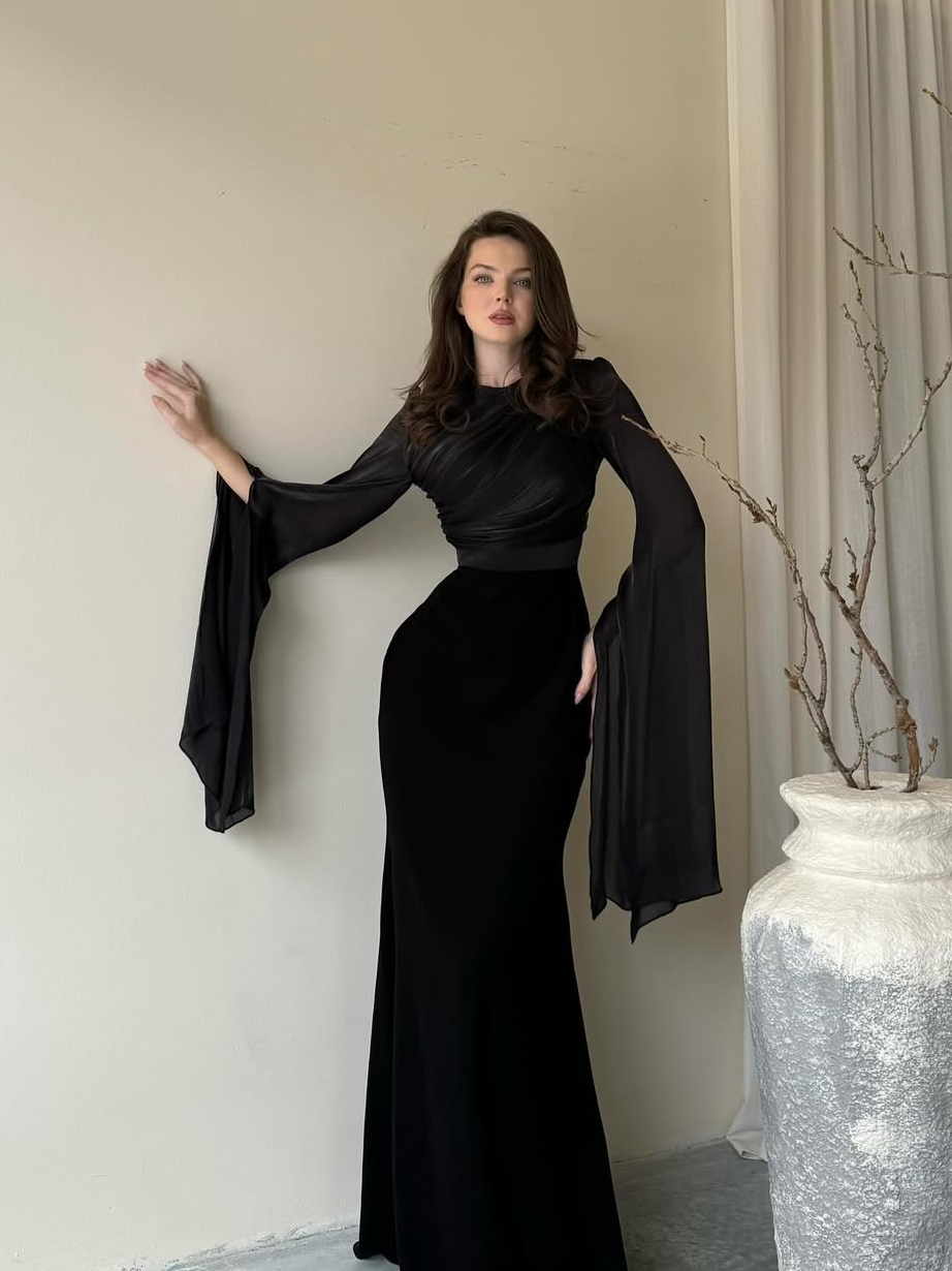 Women’s Pleated Maxi Dress