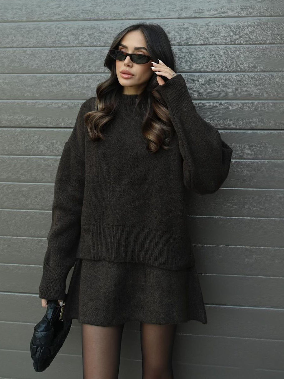 Women’s Pleated Skirt Set