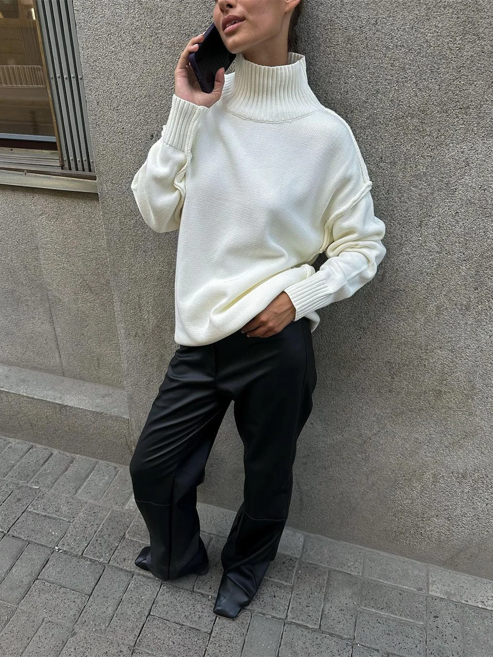 Women’s Trim-Detail Turtleneck Sweater
