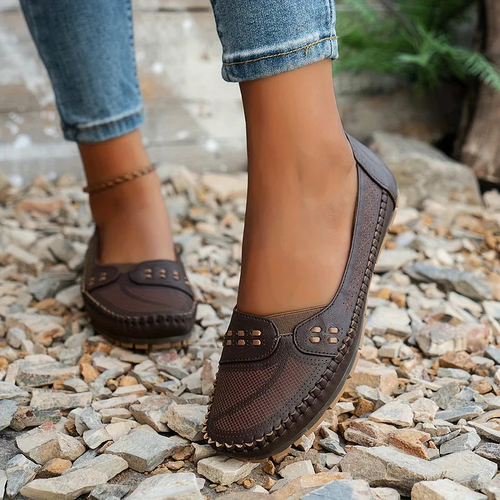 Abril | Women's Round Toe Flat Sole Slip On Shoes