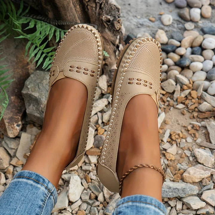 Abril | Women's Round Toe Flat Sole Slip On Shoes