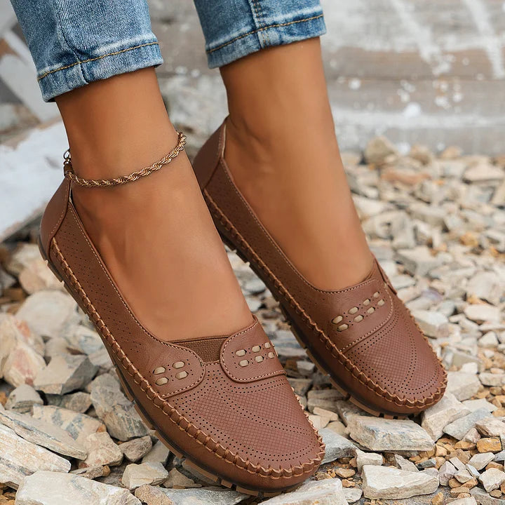 Abril | Women's Round Toe Flat Sole Slip On Shoes