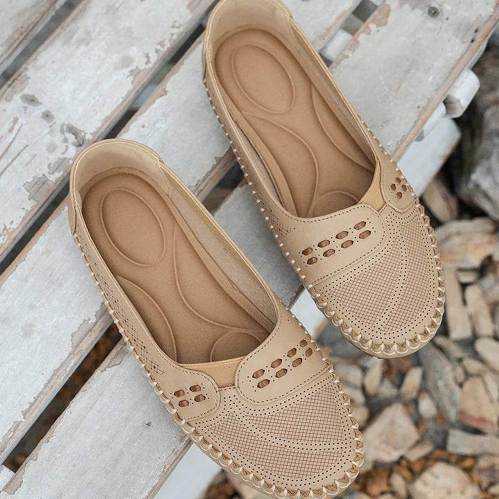 Abril | Women's Round Toe Flat Sole Slip On Shoes