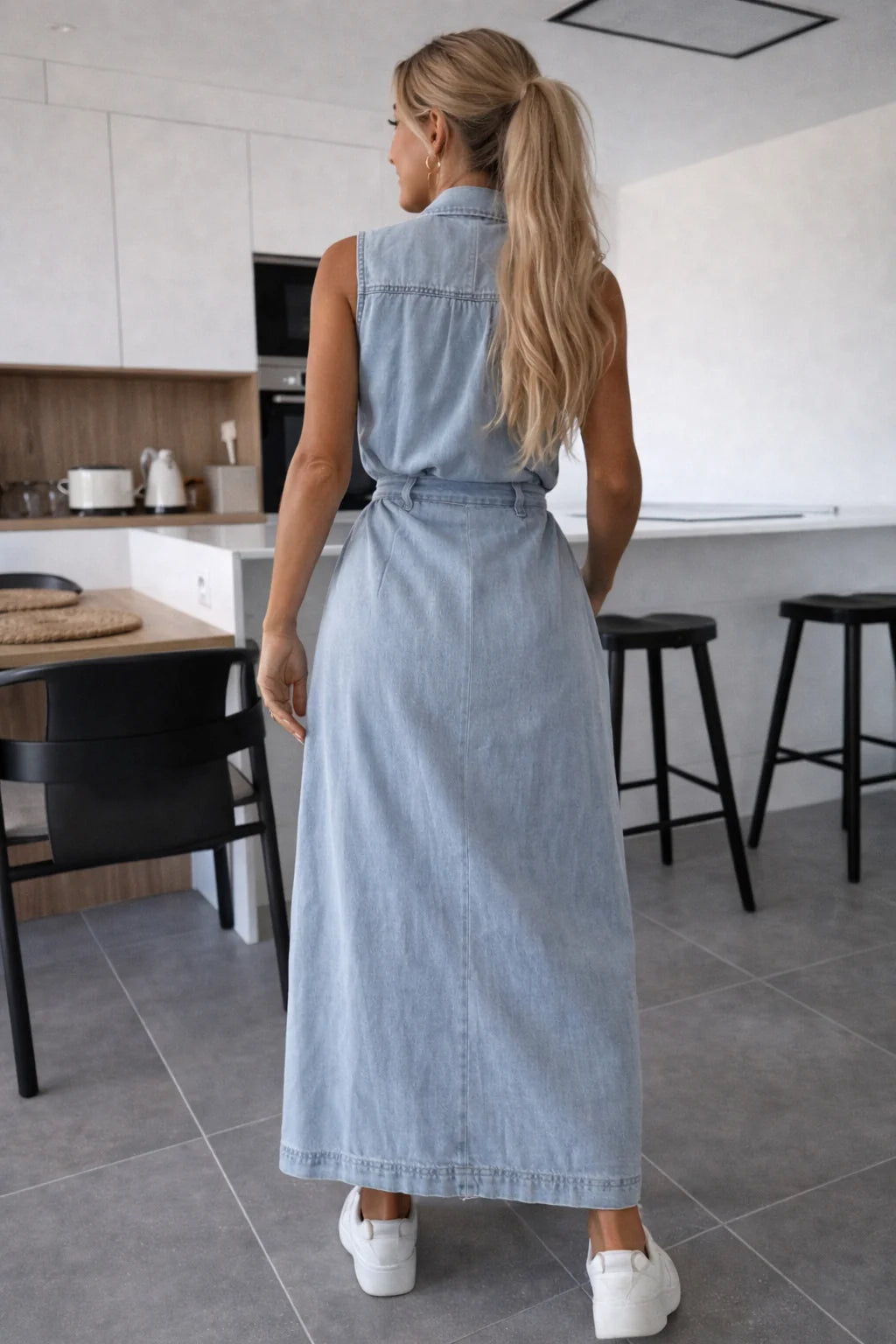 Aliya | Women’s Collared Sleeveless Button Front Denim Maxi Dress