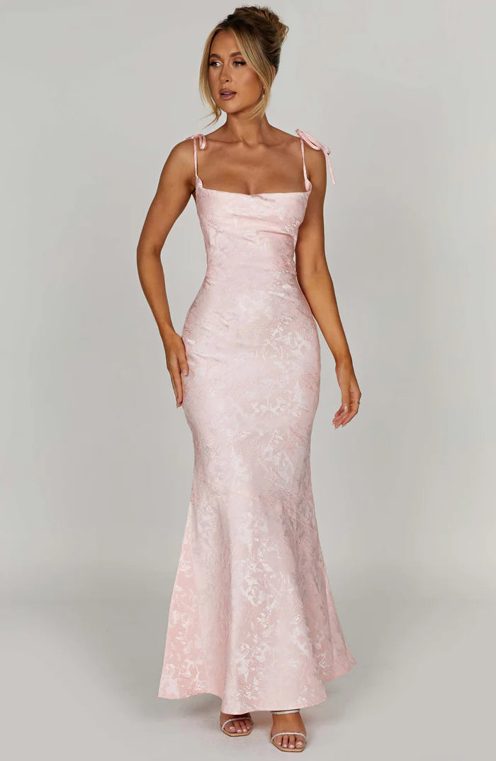 Alpina | Women's Square Neck Sleeveless Wedding Guest Dress