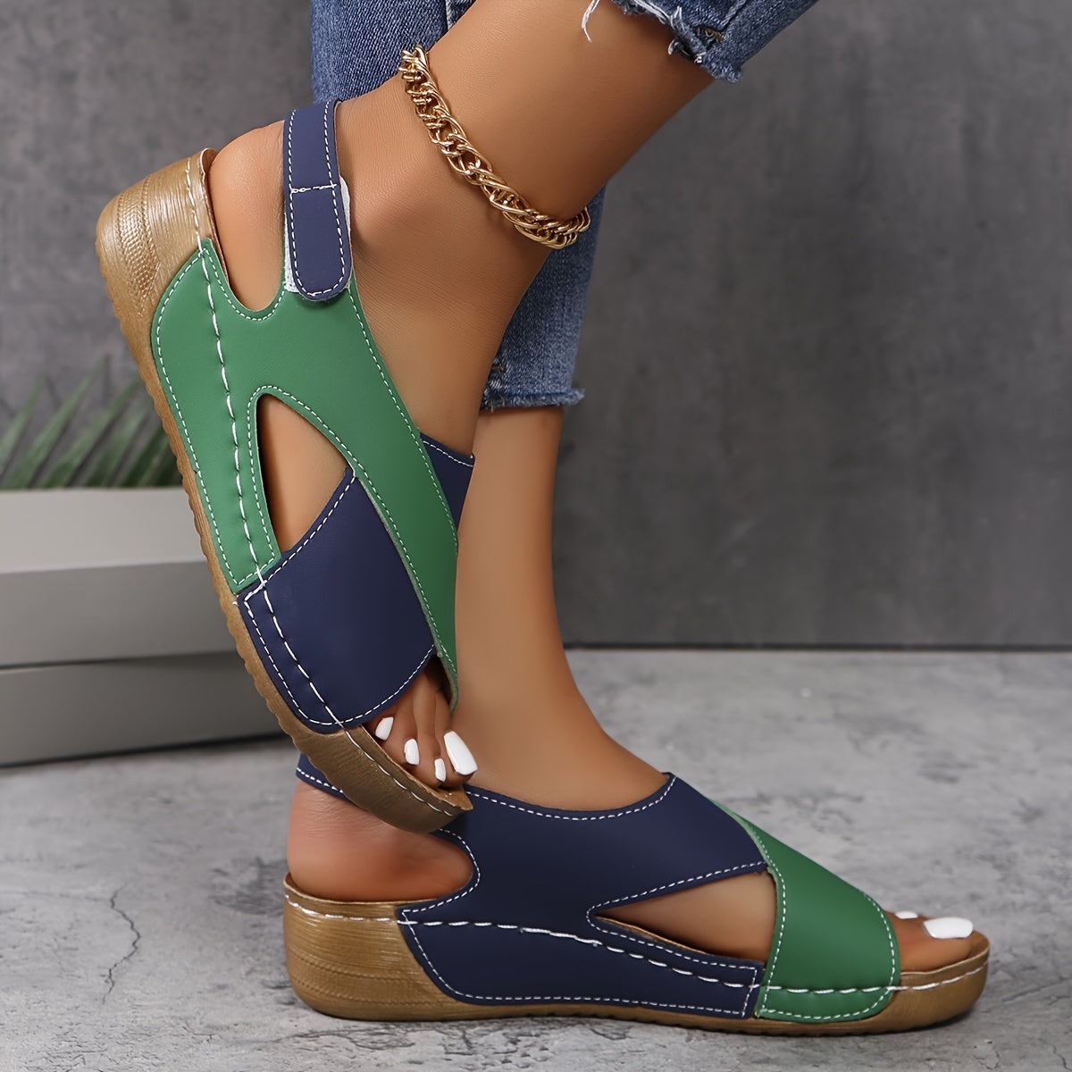 Amelia | Women’s Open Toe Criss Cross Summer Sandals