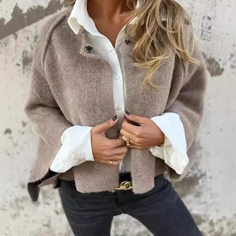 Amina | Women's Buttoned Collarless Long Sleeve Jacket
