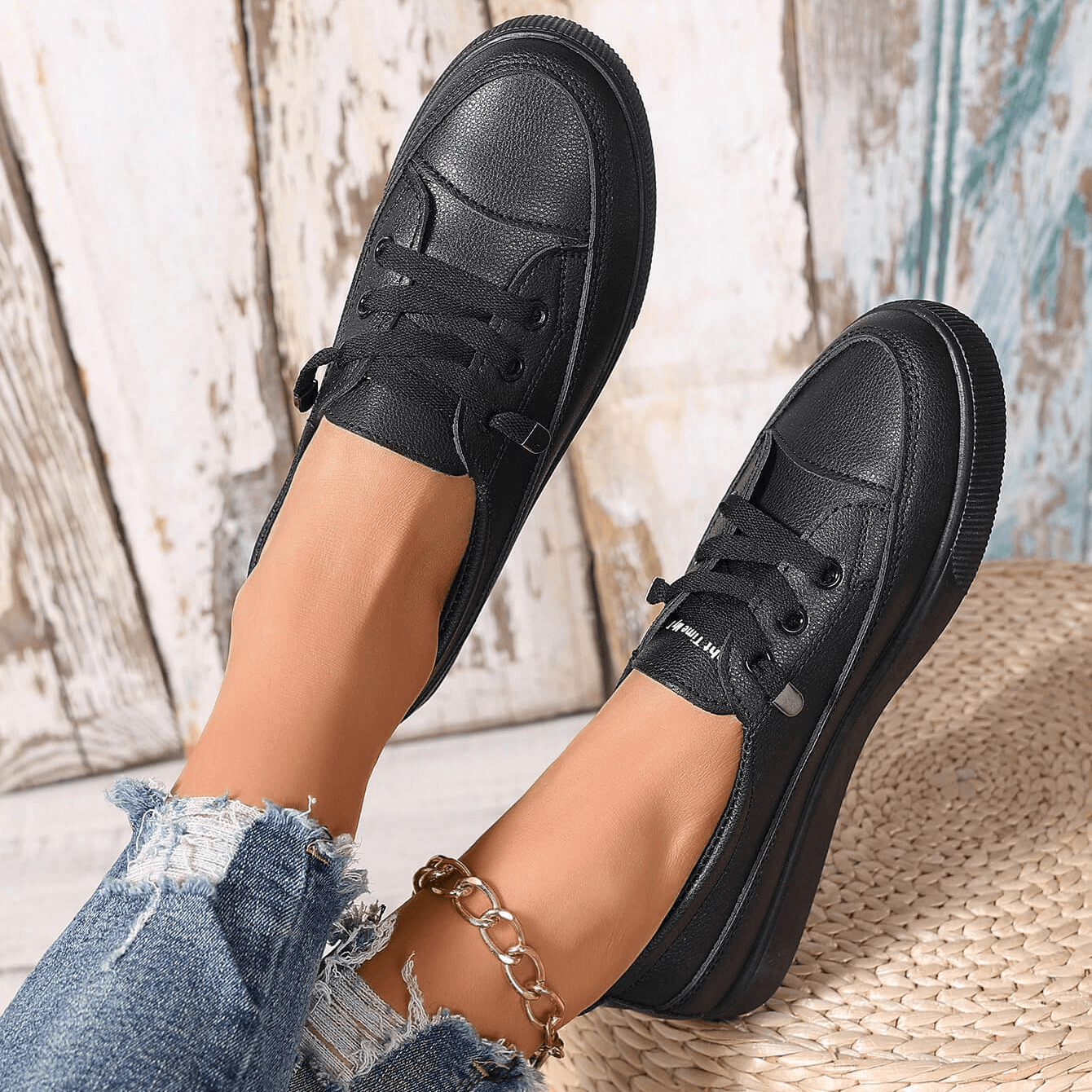 Amreen | Women's Low-Top Lace Up Closed Toe Shoes