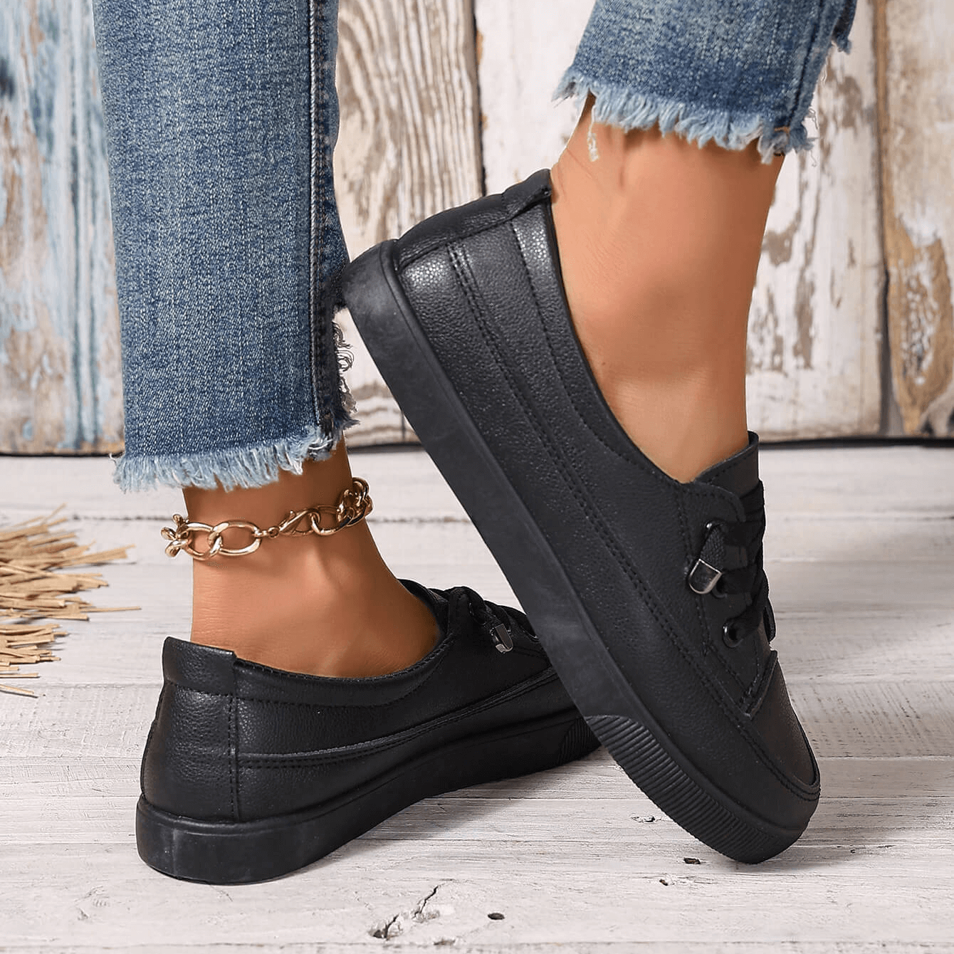 Amreen | Women's Low-Top Lace Up Closed Toe Shoes