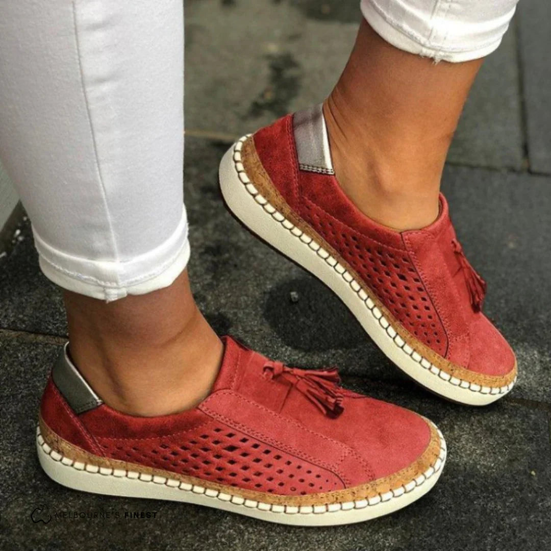 Arnetta | Women’s Round Toe Low Top Sneakers