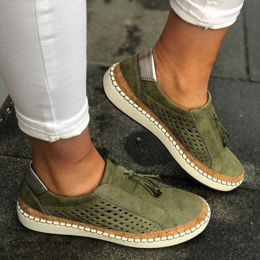 Arnetta | Women’s Round Toe Low Top Sneakers