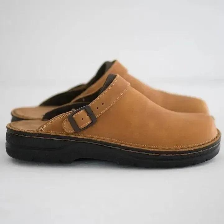 Benson | Men’s Round Toe Buckle Strap Slip-On Clogs
