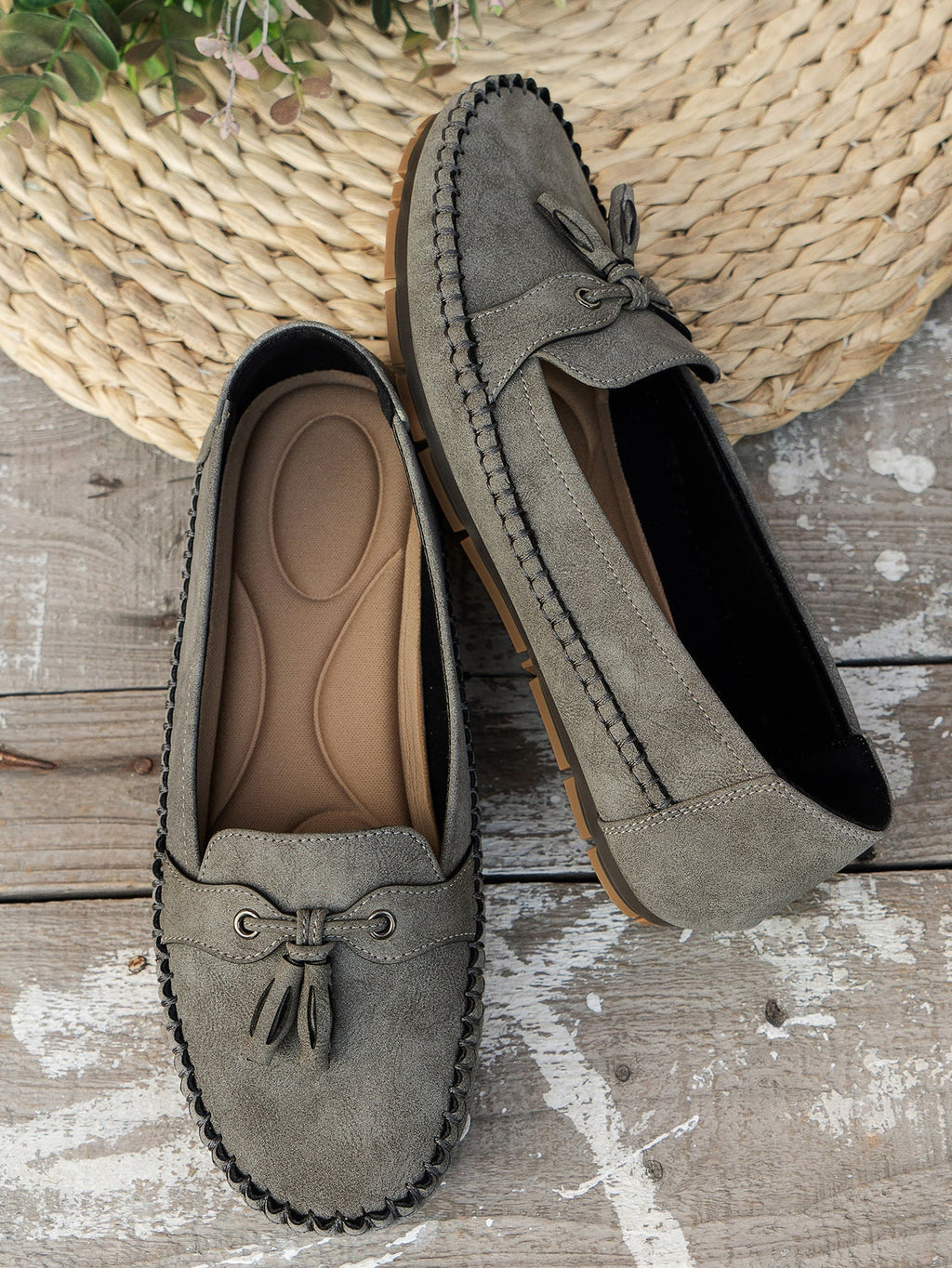 Charlene | Women's Round Toe Slip On Bow Loafers