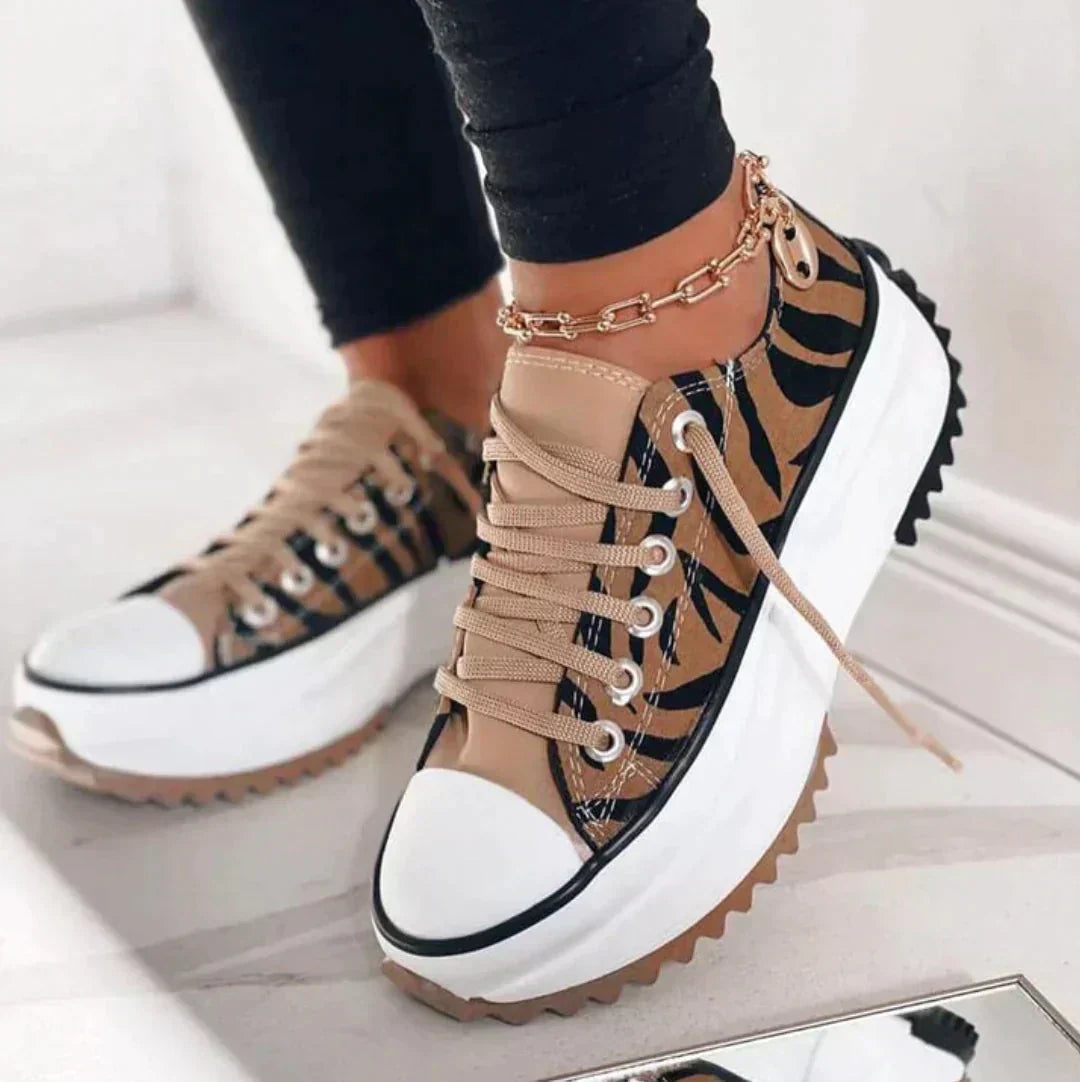 Charmaine | Women’s Round Toe Platform Lace Up Sneakers