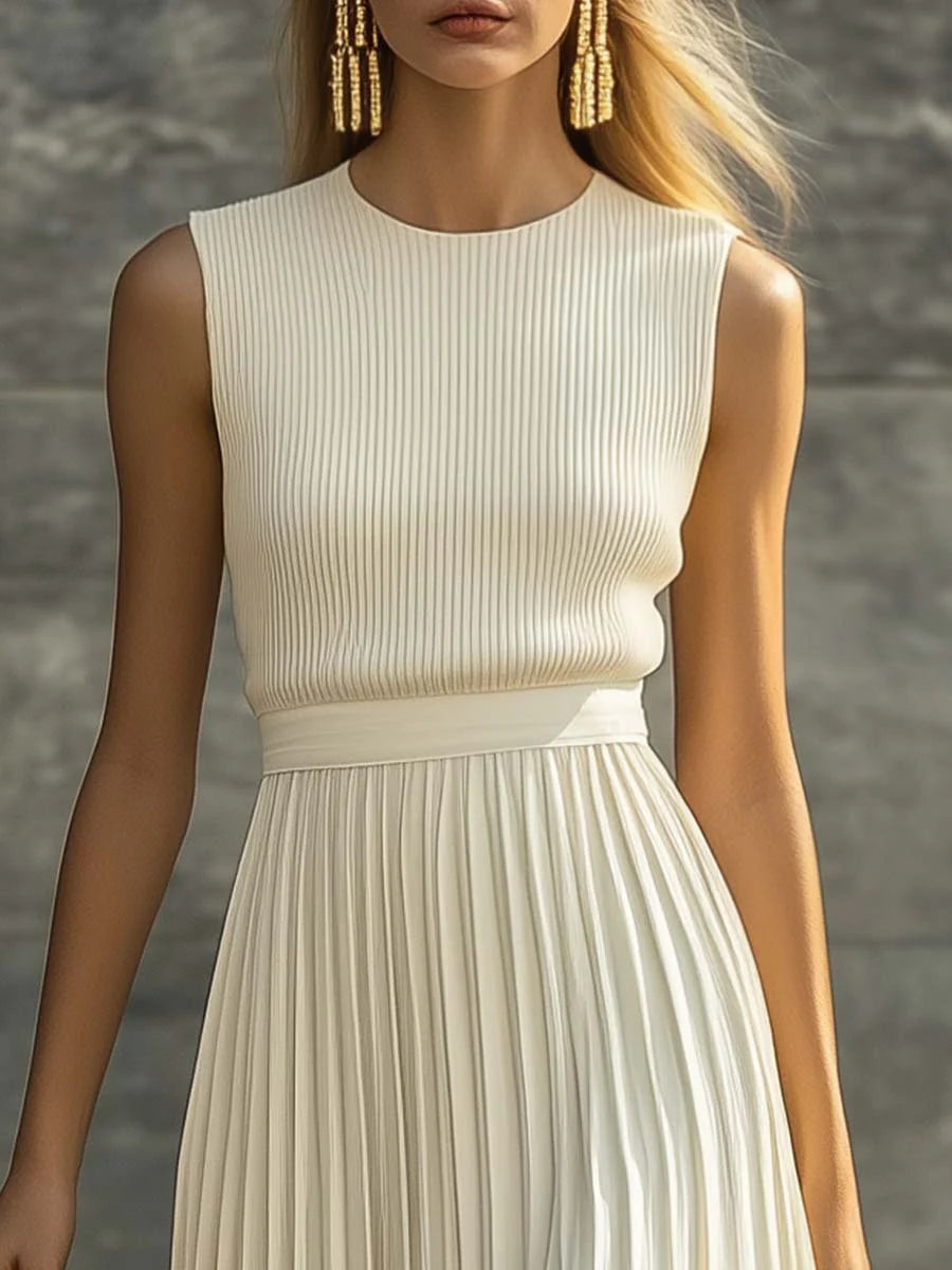 Darla | Women's Sleeveless Round Neck Pleated Flowy Maxi Dress