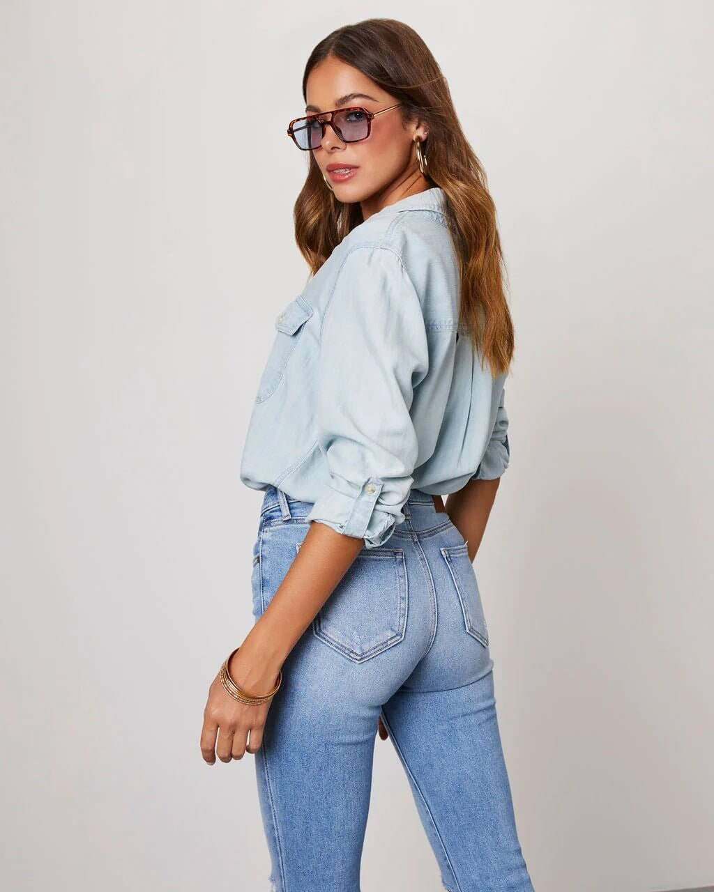 Deedee | Women's Button Pocket Long Sleeve Denim Shirt
