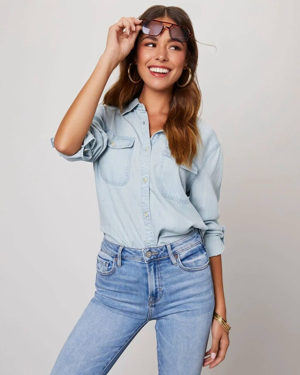 Deedee | Women's Button Pocket Long Sleeve Denim Shirt