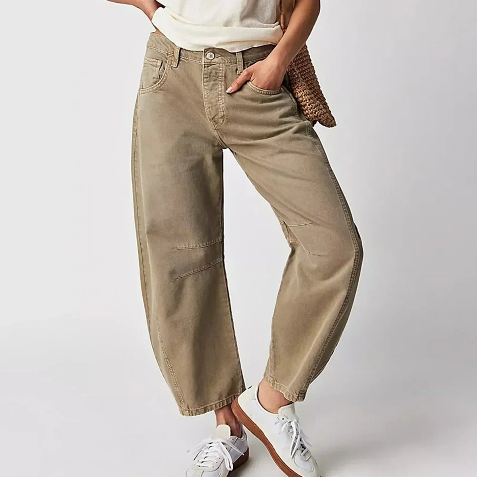Dora | Women's Mid Rise Button Baggy Jeans
