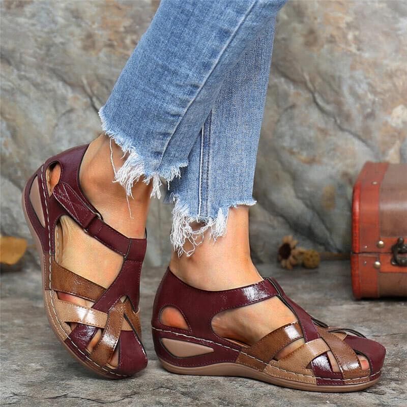 Gloria | Women's Adjustable Strap Closed Toe Sandals