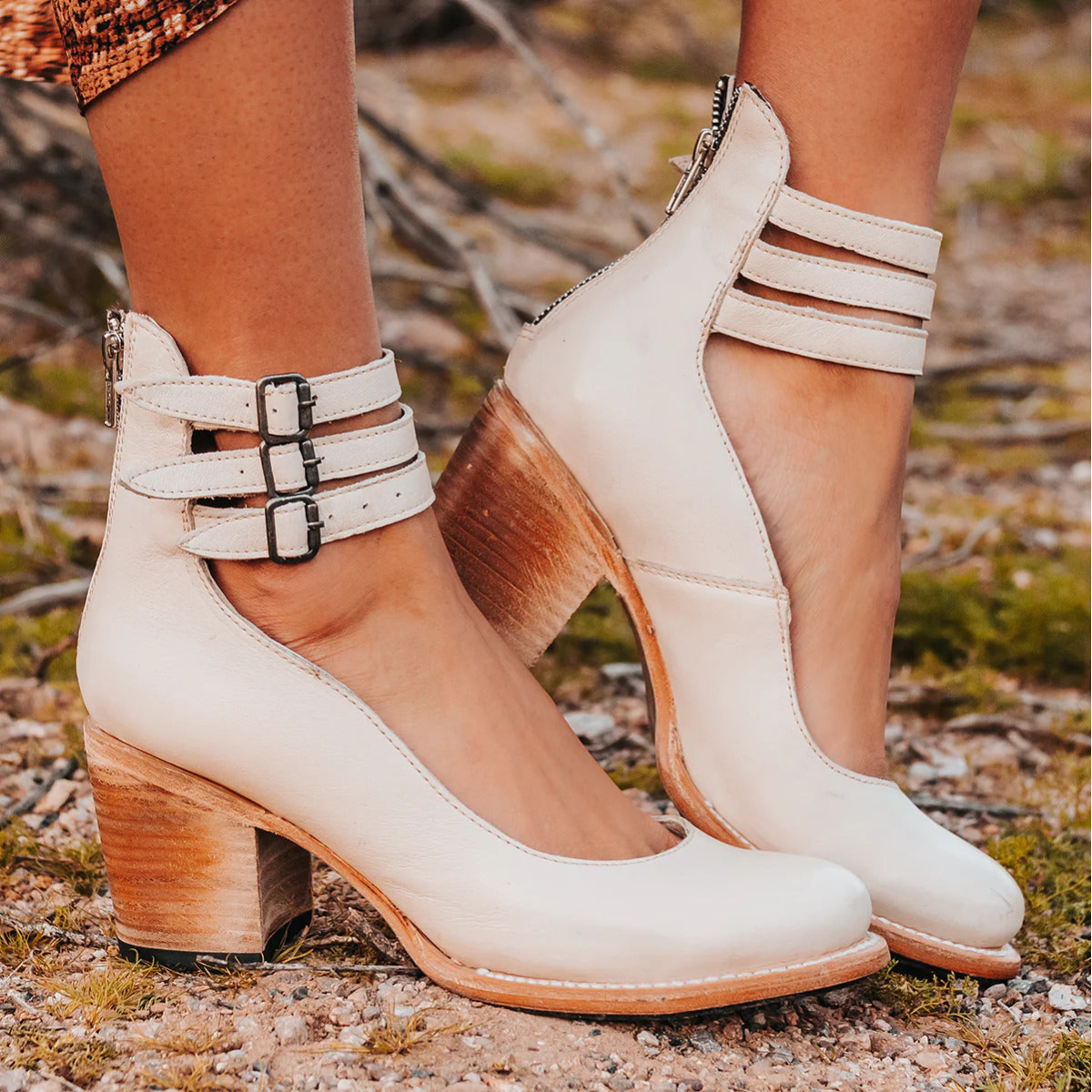 Linda | Women’s Closed Toe Block Heel Ankle Strap Sandals