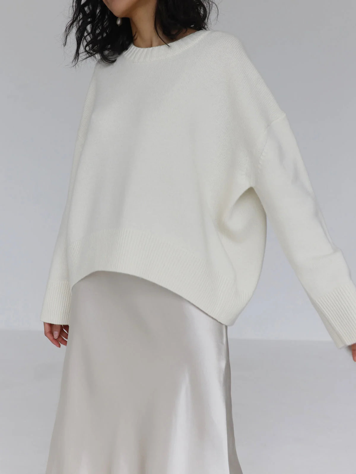 Lora | Women’s Oversized Crew Neck Long Sleeve Knit Sweater