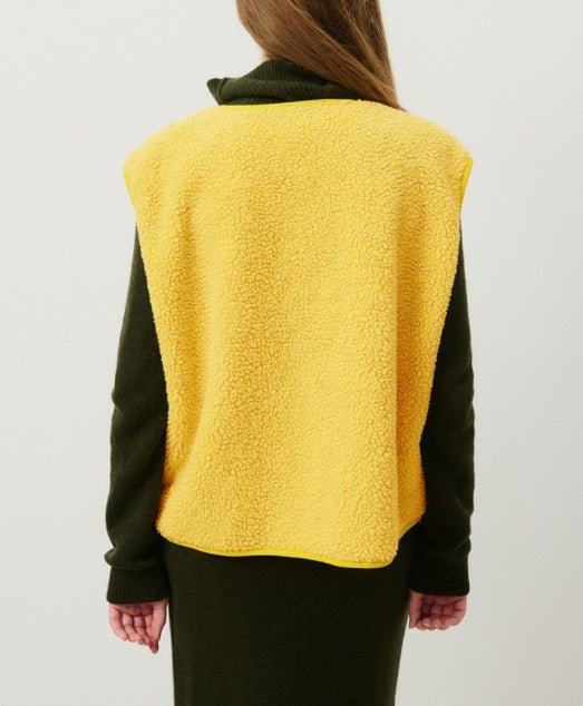 Maureen | Women's Sleeveless Button Front Pockets Vest
