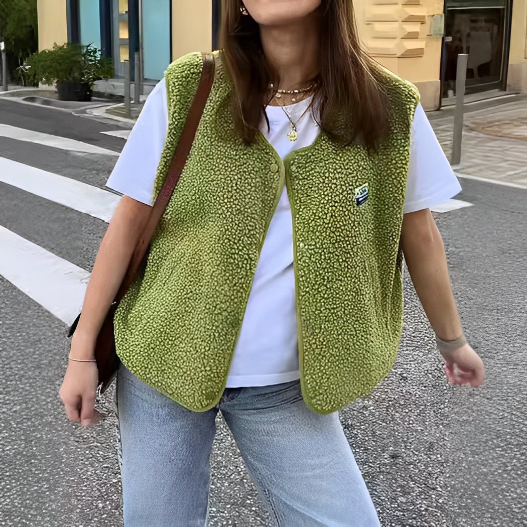 Maureen | Women's Sleeveless Button Front Pockets Vest