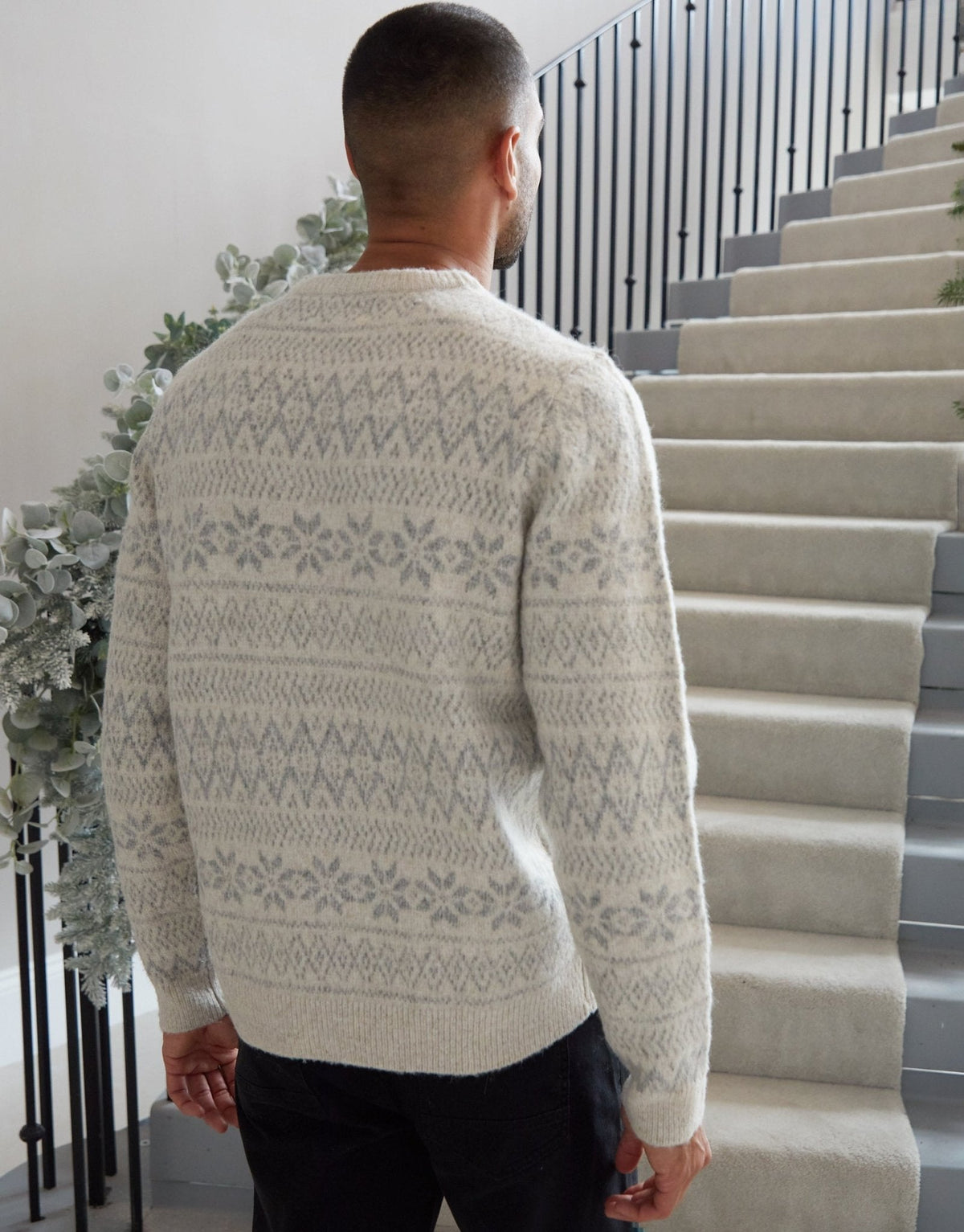 Men's Fair Isle Snowflake Christmas Sweater Crew Neck