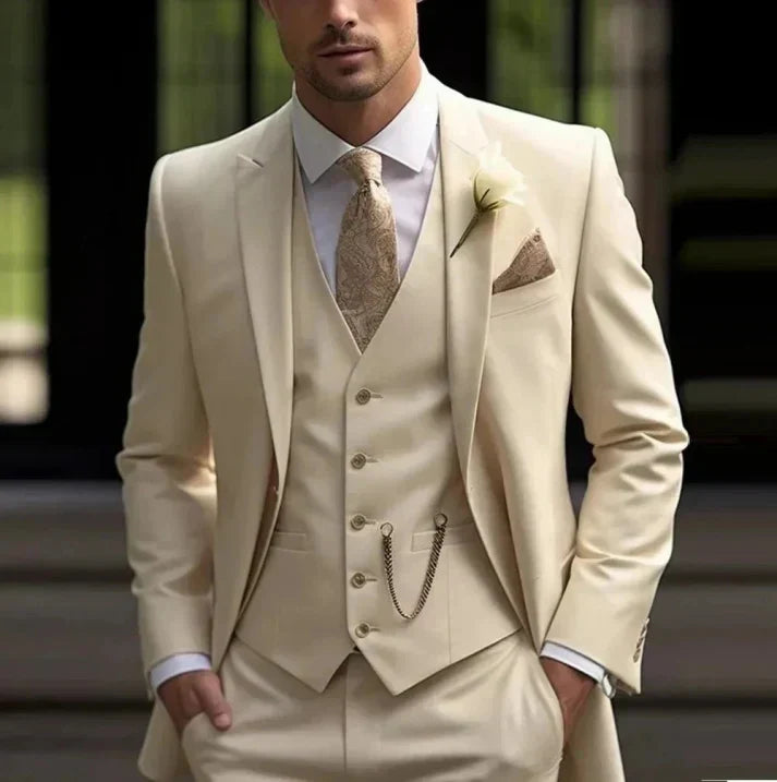 Men's Peak Lapel Slim Fit Three-Piece Formal Suit with Vest