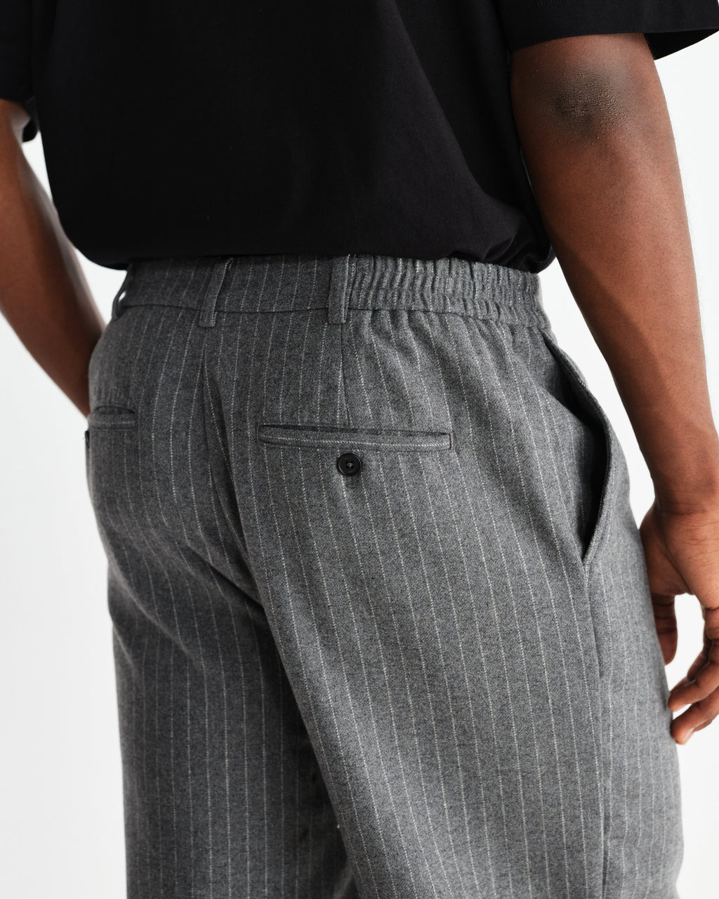Men's Pinstripe Pleated Wool-Look Wide Leg Pants in Gray