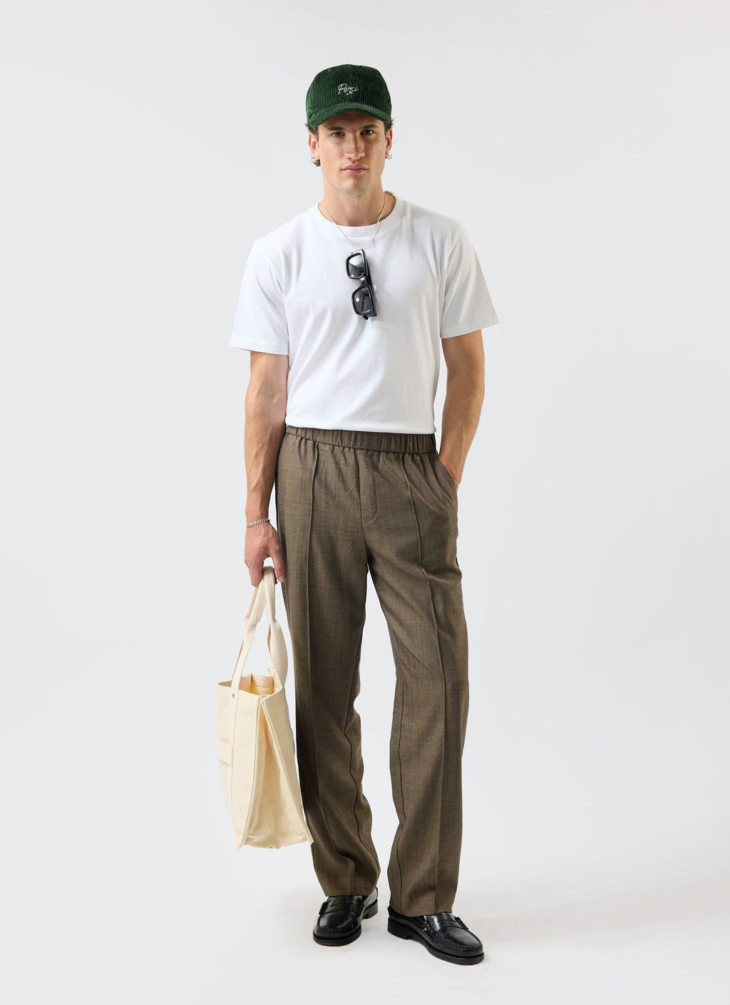 Men's Relaxed Wide Leg Herringbone Wool-Look Pants in Brown