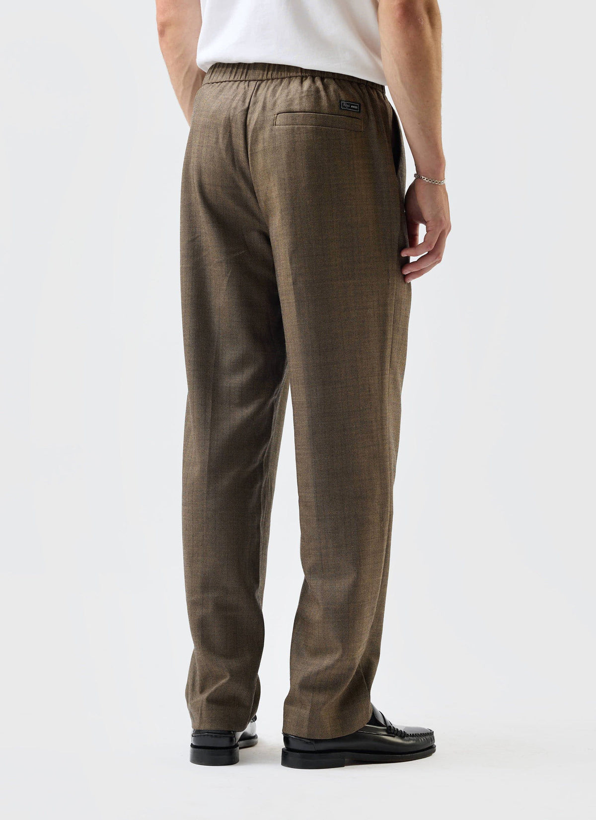 Men's Relaxed Wide Leg Herringbone Wool-Look Pants in Brown