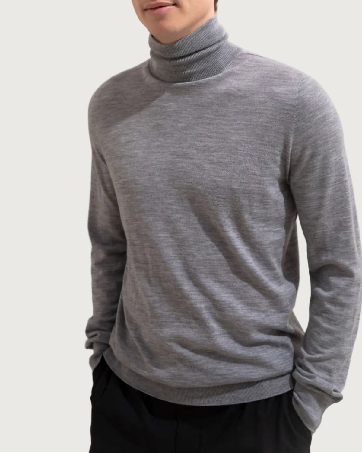 Men's Fine Knit Turtleneck Sweater in Gray