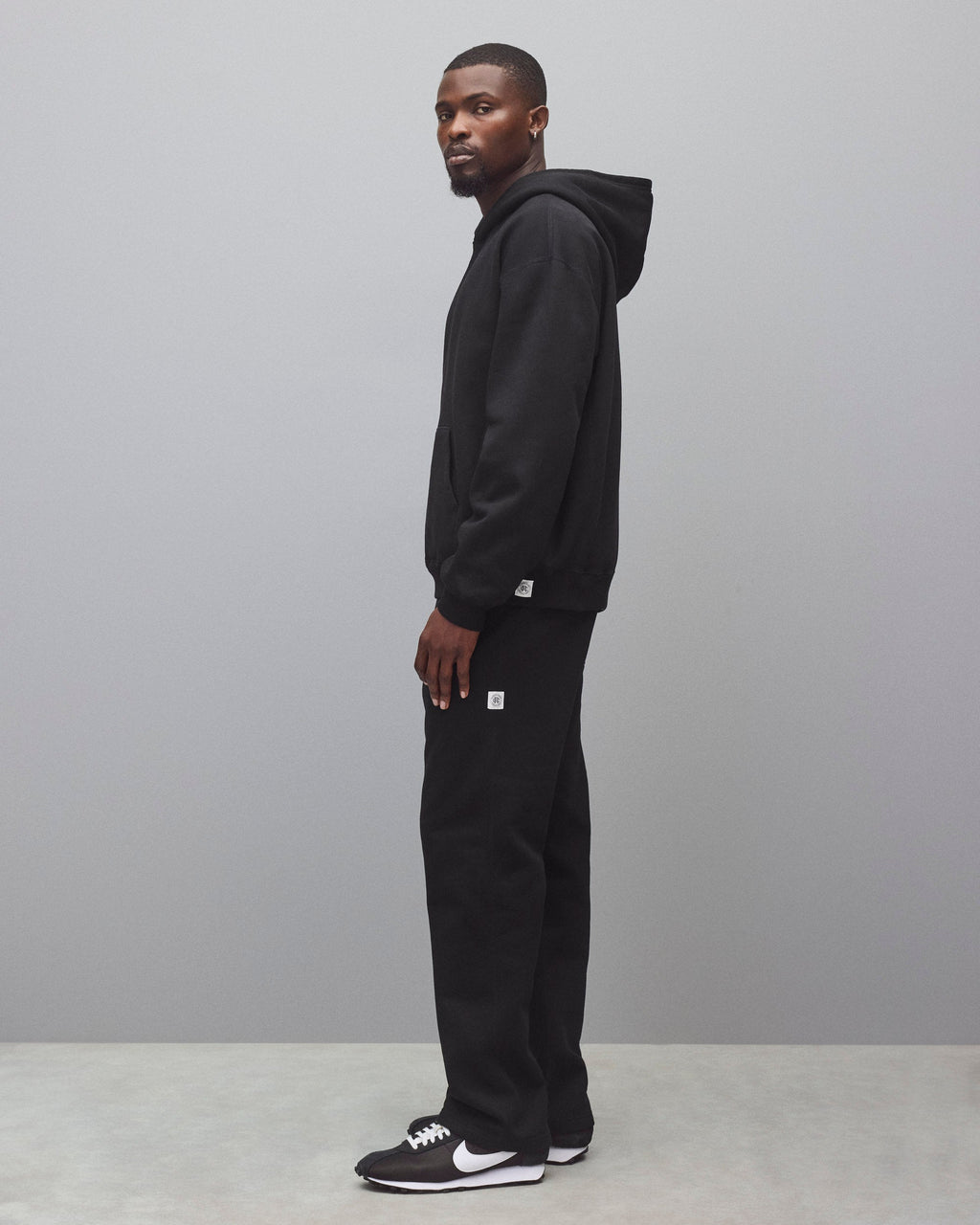 Men's Straight Leg Open Hem Sweatpants in Black