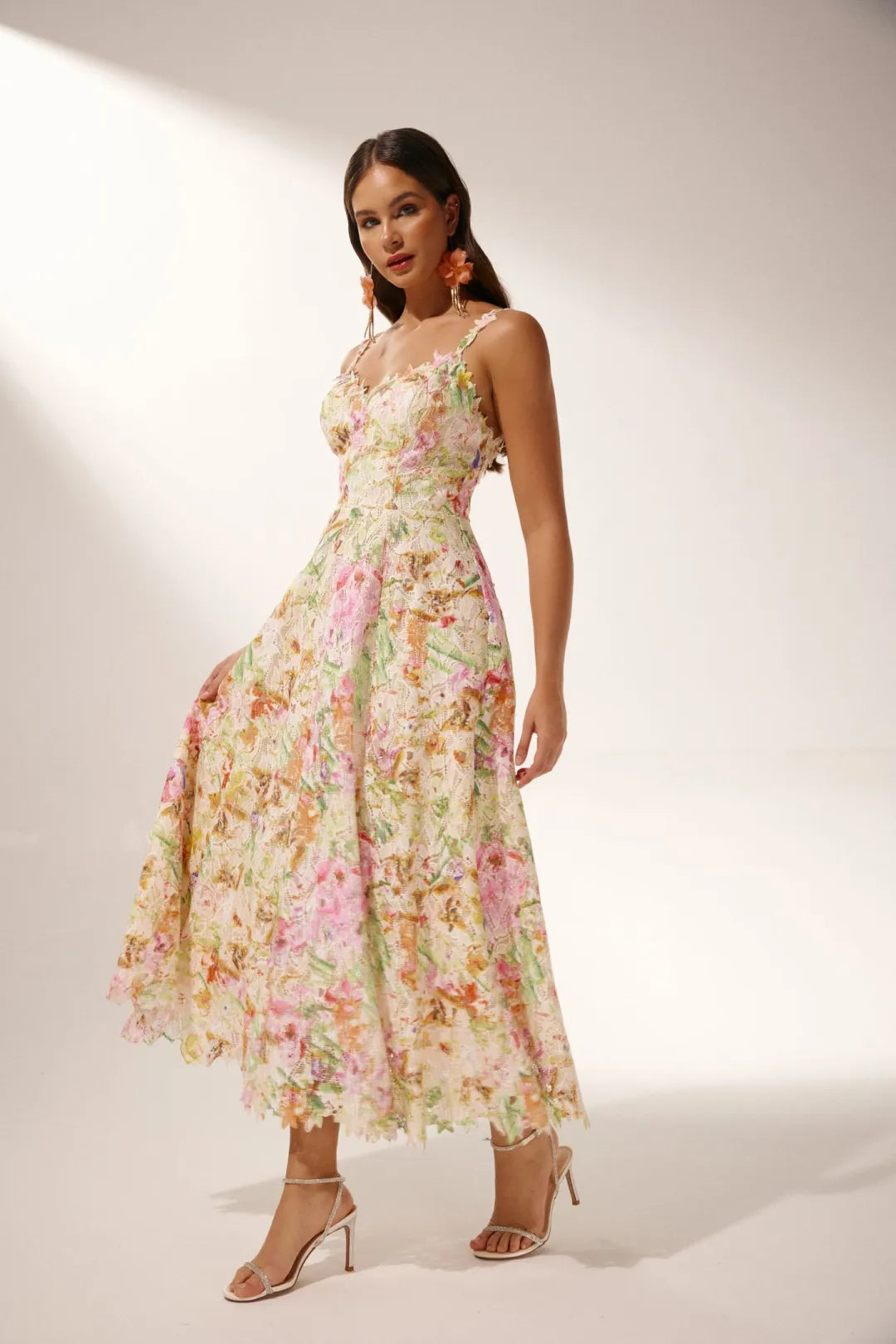 Tatum | Women’s Sweetheart Neck Floral Strappy Flowy Midi Dress
