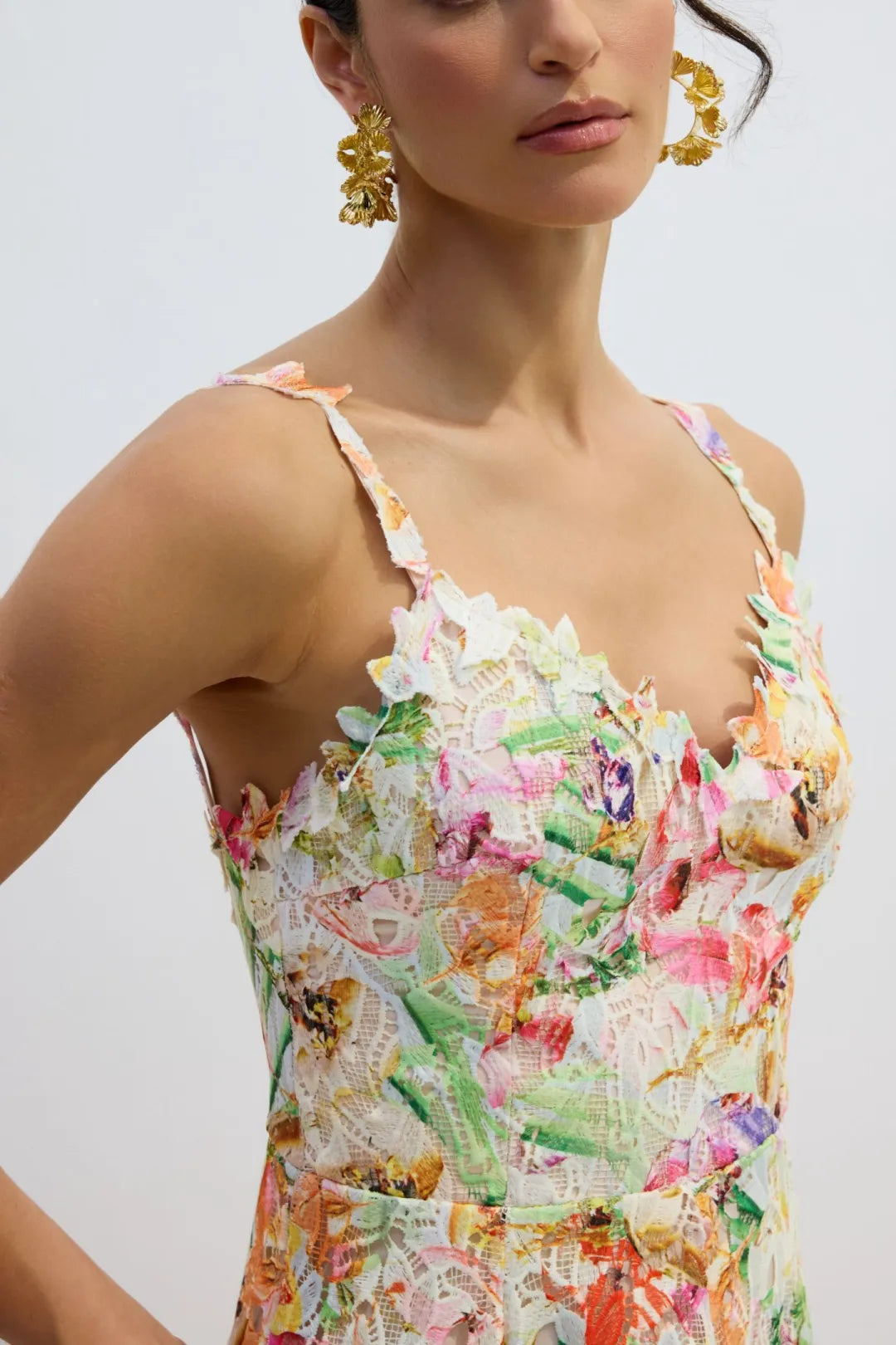 Tatum | Women’s Sweetheart Neck Floral Strappy Flowy Midi Dress