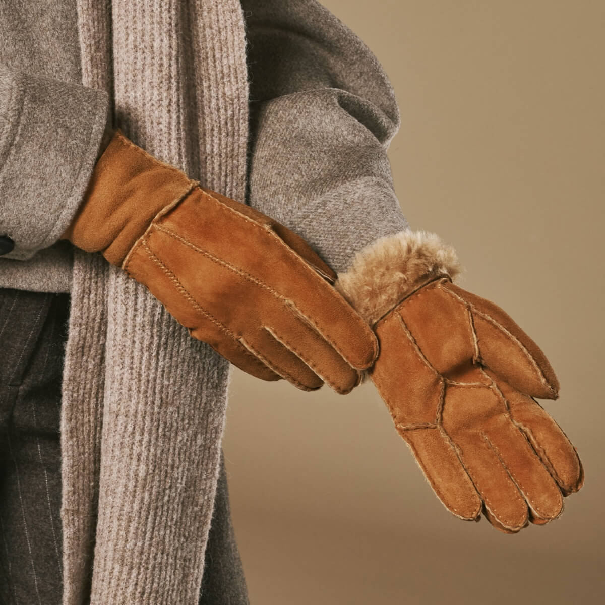 Women's Topstitched Faux Shearling Winter Gloves