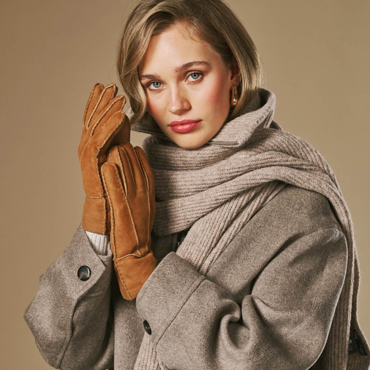 Women's Topstitched Faux Shearling Winter Gloves